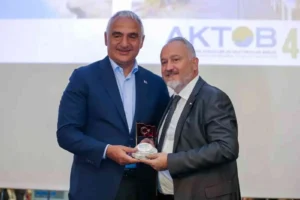 Bakan Mehmet Nuri Ersoy, AKTOB’un Geleneksel Buluşmasında Antalyalı Turizmcilerle Bir Araya Gelecek